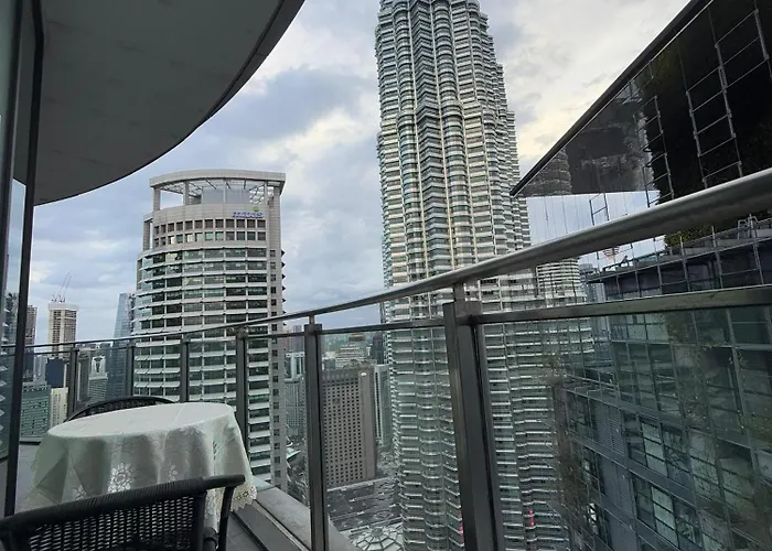 Luxury House Klcc View Romantic Candle Light Linked To Klcc Mall