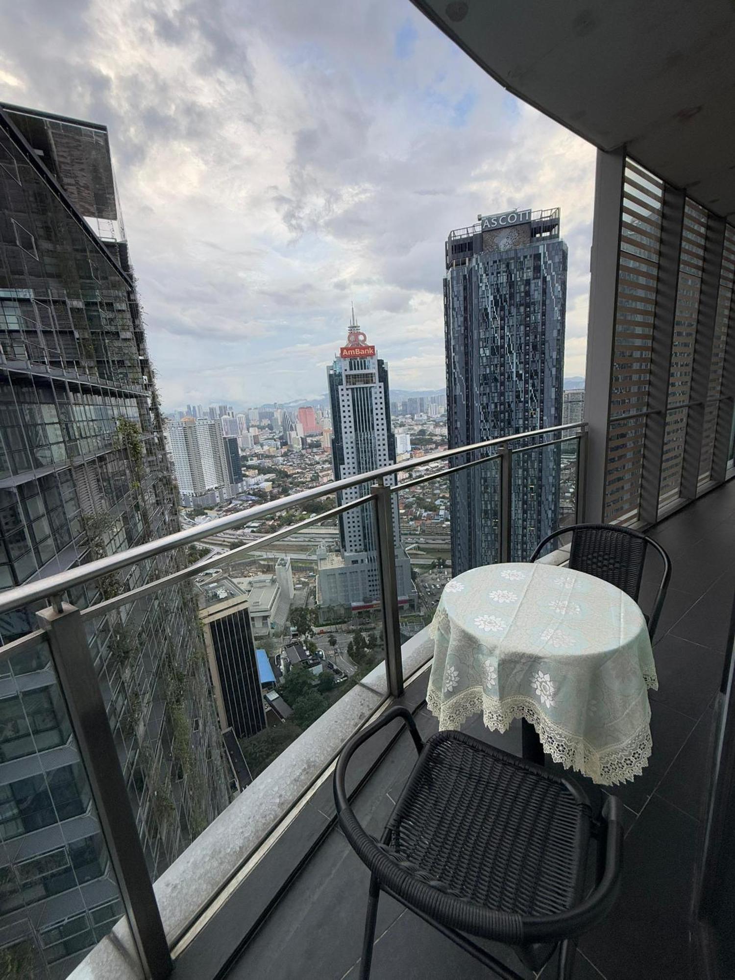 Luxury House Klcc View Romantic Candle Light Linked To Klcc Mall Pangsapuri Kuala Lumpur