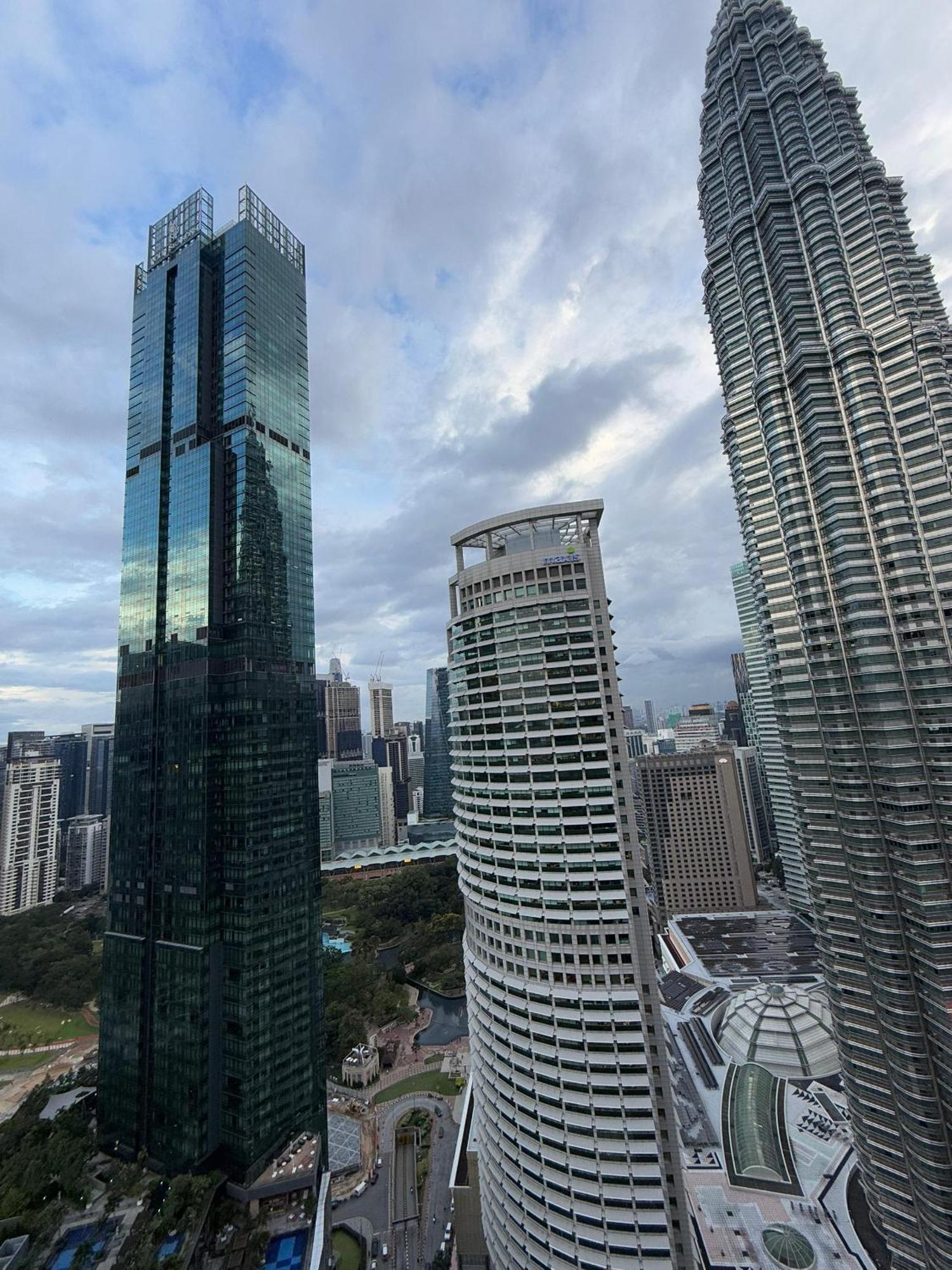 Pangsapuri Luxury House Klcc View Romantic Candle Light Linked To Klcc Mall